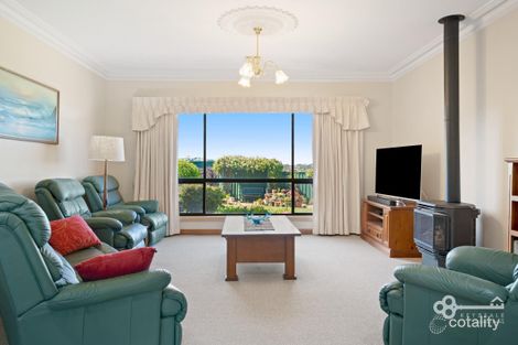 Property photo of 25 Auvale Crescent Mount Gambier SA 5290