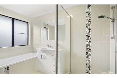 Property photo of 3 Endeavour Circuit Cannonvale QLD 4802