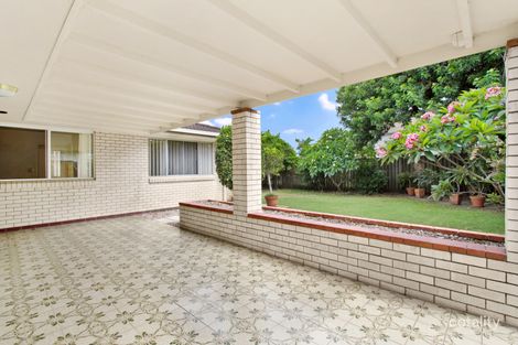 Property photo of 8 Boongala Road Broadbeach Waters QLD 4218