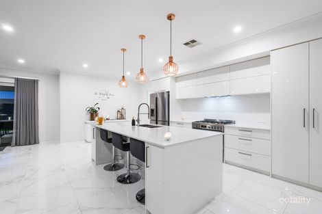Property photo of 4 Makarska Way Spearwood WA 6163