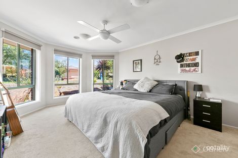 Property photo of 28 Deanswood Way Narre Warren VIC 3805