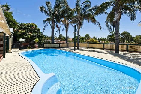 11 Clipper Dr, Ballajura, WA 6066