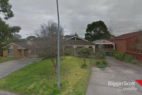 Property photo of 25 Adelaide Close Berwick VIC 3806