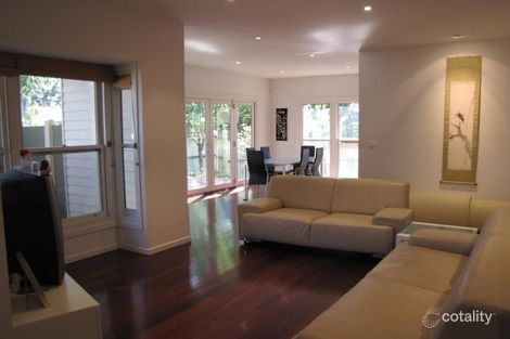 2 Simpson St, Mitcham, VIC 3132