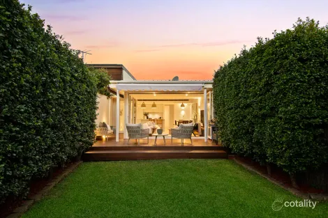11 Florence St, St Peters, NSW 2044
