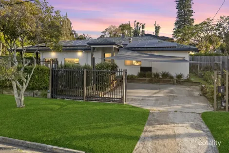 2 Magnolia Dr, Southport, QLD 4215