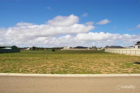 10 Brokenshire St, Moonta Bay, SA 5558