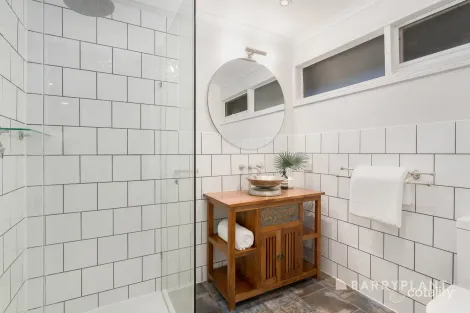 Property photo of 51 Culzean Crescent Highton VIC 3216