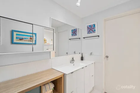 Property photo of 39 Crusader Way Nerang QLD 4211