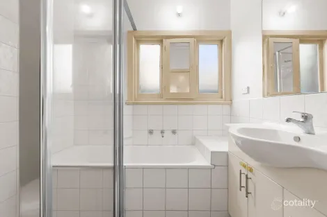 Property photo of 1/37 Bowen Street Hughesdale VIC 3166