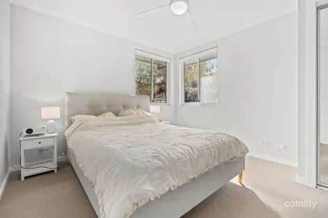 Property photo of 32 Narrawa Avenue Erina NSW 2250