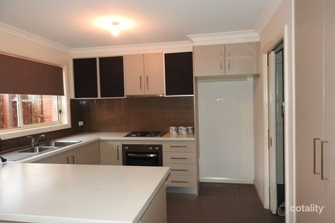 Property photo of 1/9 Sayvel Close Hillside VIC 3037