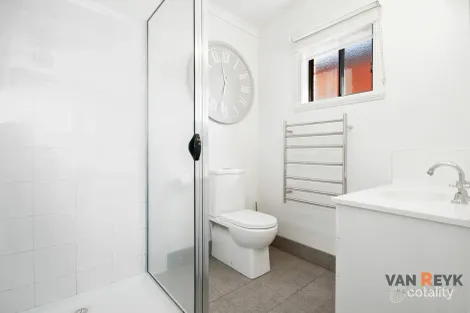 Property photo of 15 Bluff Court Eastwood VIC 3875