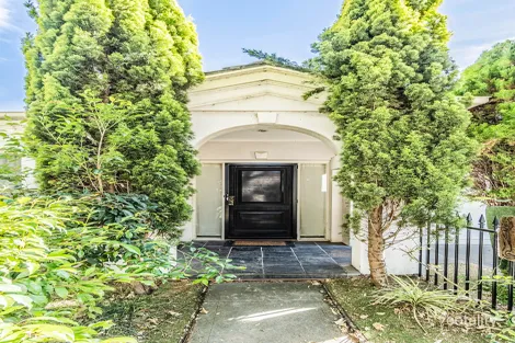 Property photo of 18 Kaleno View Balwyn VIC 3103