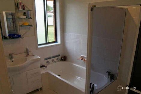 Property photo of 17 Summerfield Place Barrack Heights NSW 2528