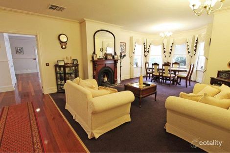Property photo of 11 Taree Place Mill Park VIC 3082