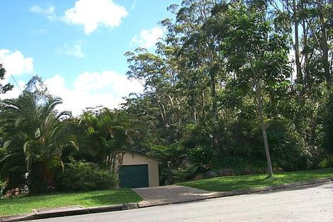 2 Tamarin Dr, Mapleton, QLD 4560