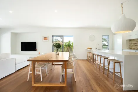 Property photo of 3 Sunshine Close Mudjimba QLD 4564