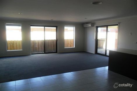 Property photo of 52 Hal Porter Terrace Lynbrook VIC 3975