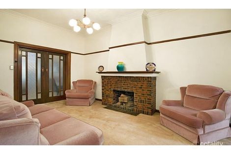 Property photo of 46 Moonya Road Carnegie VIC 3163