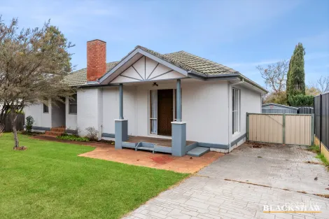 Property photo of 19 Hodgkinson Street Griffith ACT 2603
