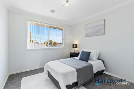 Property photo of 9 Moorookyle Avenue Tarneit VIC 3029