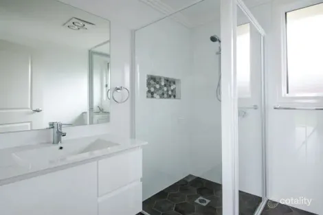 Property photo of 2 Fairfield Place Jamisontown NSW 2750