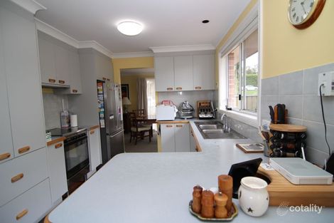 Property photo of 1 Pioneer Place Orange NSW 2800