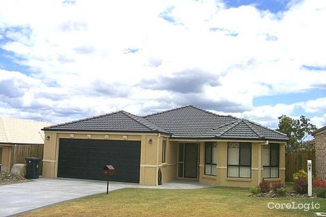Property photo of 19 Pinedale Crescent Parkinson QLD 4115