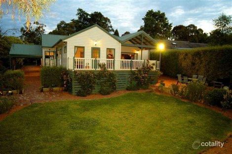Property photo of 21 Boyana Crescent Croydon VIC 3136