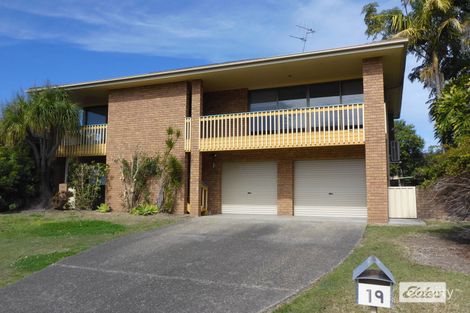 19 Lawson Cres, Taree, NSW 2430