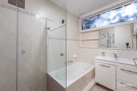 Property photo of 24 Kenneth Road Manly Vale NSW 2093