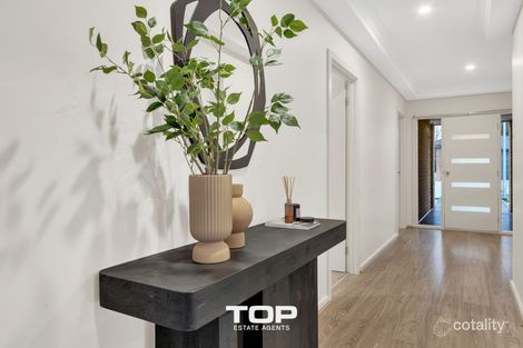 Property photo of 14 Pontiac Road Cranbourne East VIC 3977