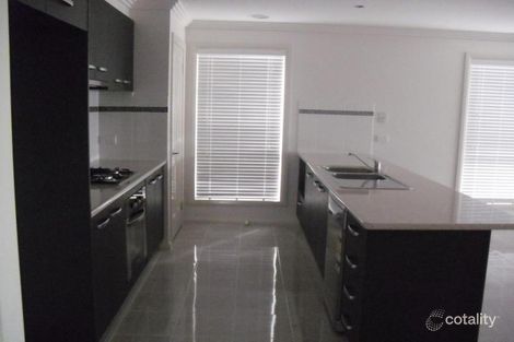Property photo of 13 Innisfail Drive Point Cook VIC 3030