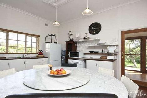 4 Elizabeth St, White Gum Valley, WA 6162