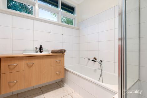 Property photo of 10 Kara Street Kennington VIC 3550