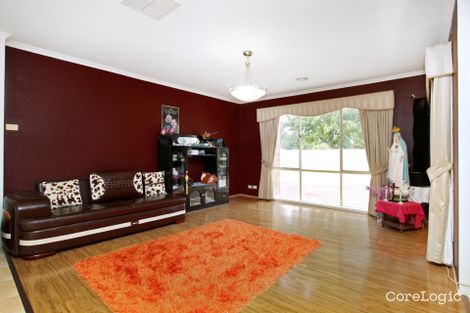 Property photo of 5 Greenwich Crescent Caroline Springs VIC 3023