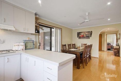Property photo of 11 Martingale Place Pakenham VIC 3810