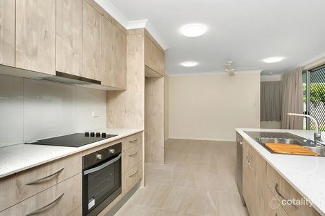 3 Ainscow Dr, Bentley Park, QLD 4869