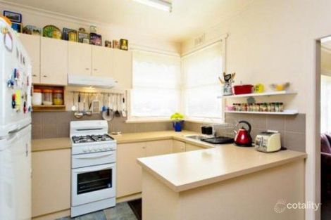 Property photo of 27 Grammar Street Wendouree VIC 3355