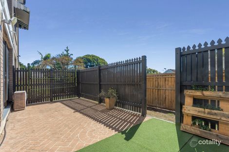 Property photo of 2/20 Winifred Street Clayfield QLD 4011