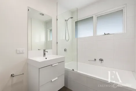 Property photo of 2 Bain Court Newcomb VIC 3219