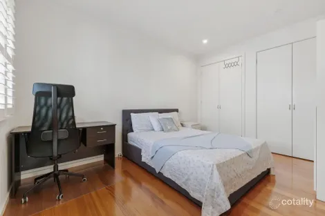 Property photo of 16 Ochre Place Mount Waverley VIC 3149