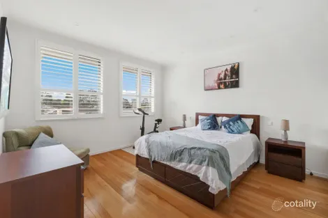 Property photo of 16 Ochre Place Mount Waverley VIC 3149
