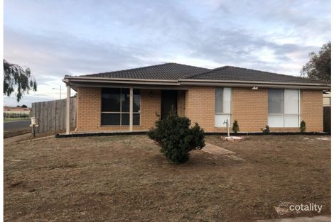 Property photo of 73 Flemington Crescent Werribee VIC 3030