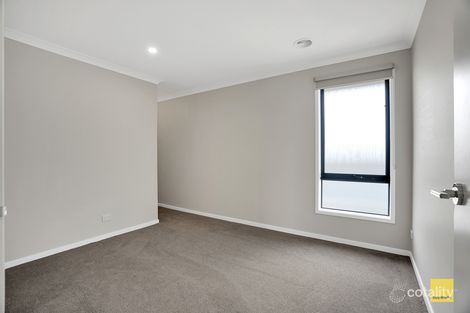 50 Wasim Cct, Rockbank, VIC 3335