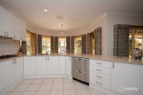 Property photo of 2 Glen Avon Terrace Wodonga VIC 3690