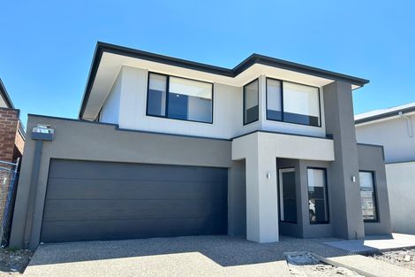 18 Nubeena Cres, Donnybrook, VIC 3064