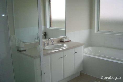 Property photo of 8 Glider Court Charlestown NSW 2290