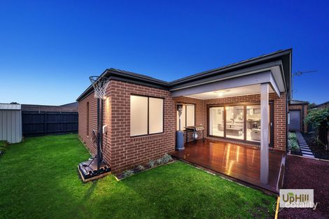 Property photo of 20 Avisha Way Narre Warren VIC 3805